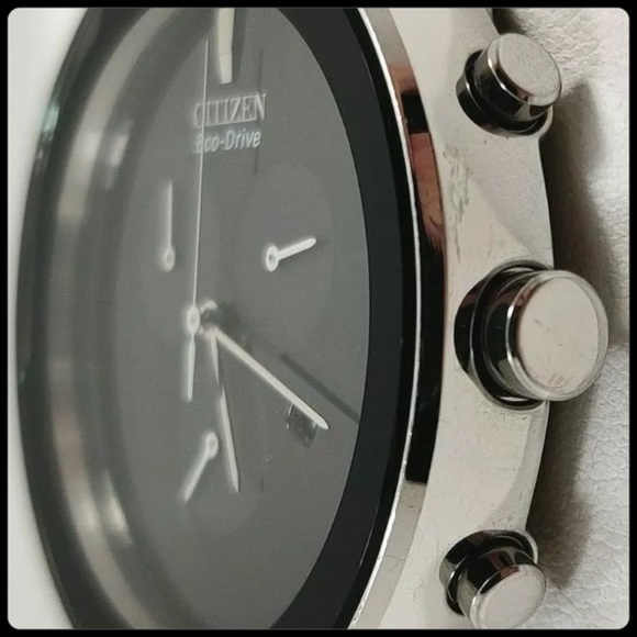 Citizen Eco-Drive Axiom Chronograph Men's Watch - Picture 6 of 12